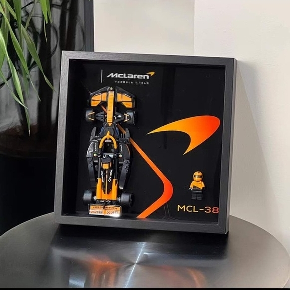 Ferrari SF-24 Model Display - Picture 5 of 13